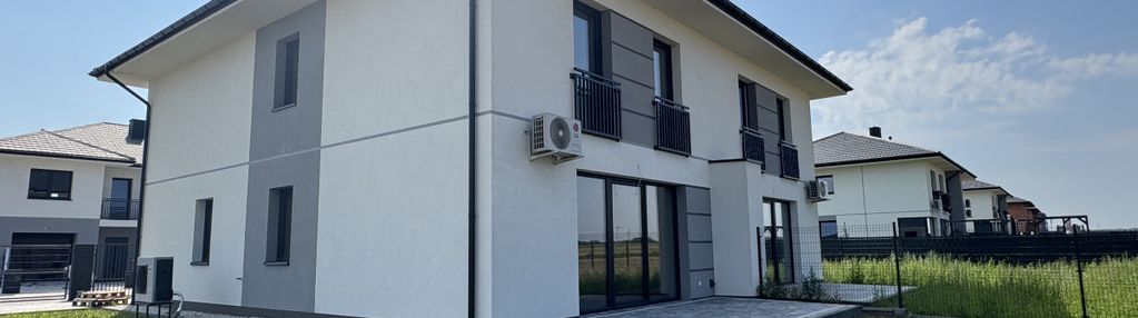 Dom z tarasem | 1 240 000 pln | 122,29 m2 |