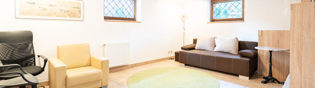 2-pok. *wola justowska*parking, 2 łazienki, sauna