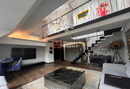 4 pokoje - dwupoziomowy apartament