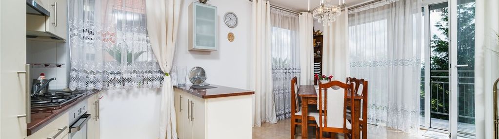 4 pokojowe z dużym balkonem i garażem