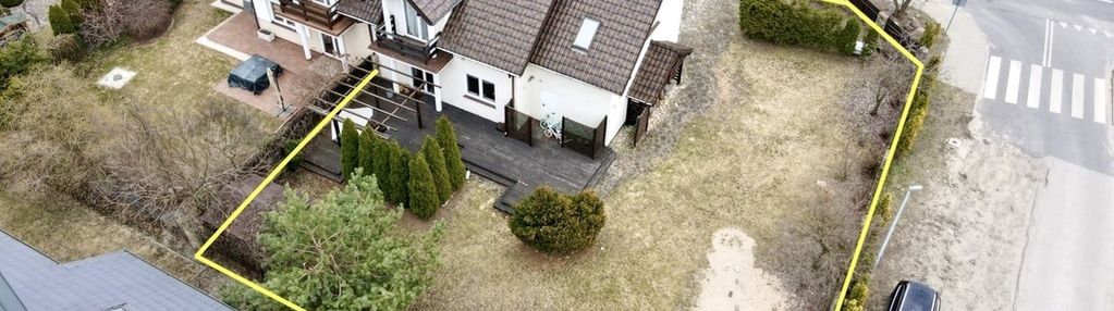 Bliźniak, narożna działka, 4 pokoje, garaż, taras.