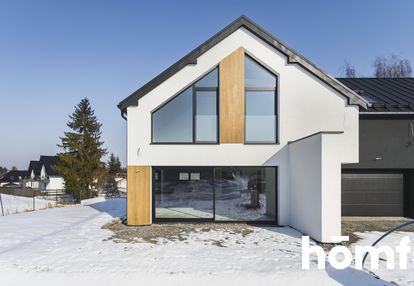 Nowoczesny dom w zabudowie bliźniaczej | libertów