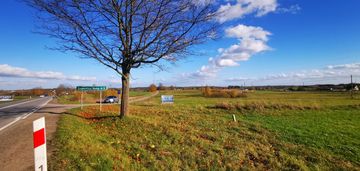 Działka w doskonałej lokalizacji.