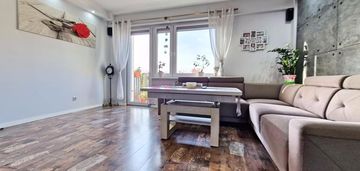 Komfortowe czteropokojowe mieszkanie z balkonem.