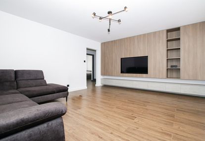 3pokoje|61,42m2|duzy balkon|garaż|słoneczne