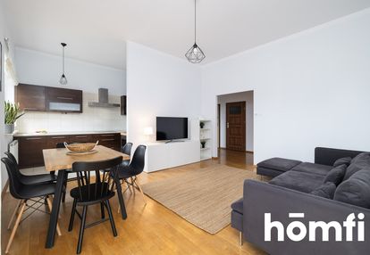 Apartament z balkonem i wysokim sufitem ruczaj