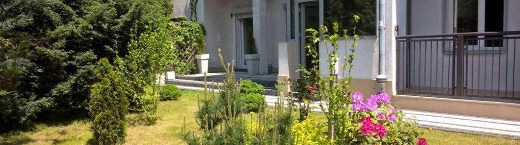 Apartament w centrum z ogródkiem