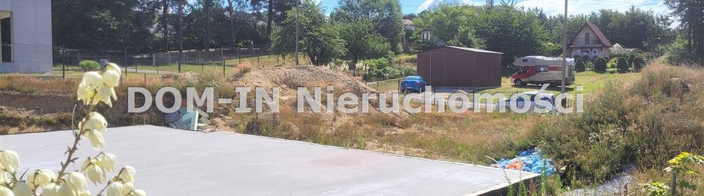 Działka z projektem oraz wylaną płytą+media