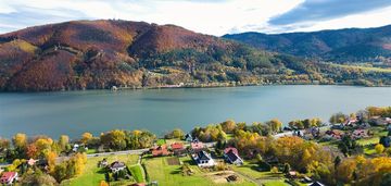 Działka z widokiem na jezioro i górę żar