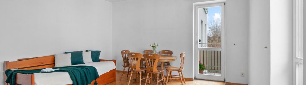 -adres,który pracuje na wartość-parking-komórka-