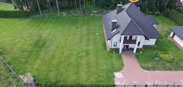 Dom wolnostojący w otulinie lasu w gdyni dąbrowie.