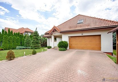 Dom z tarasem i sauną-odpocznij w mieście