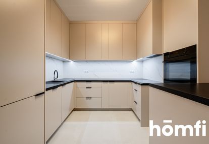 2 pokoje na najwyższym piętrze osiedla