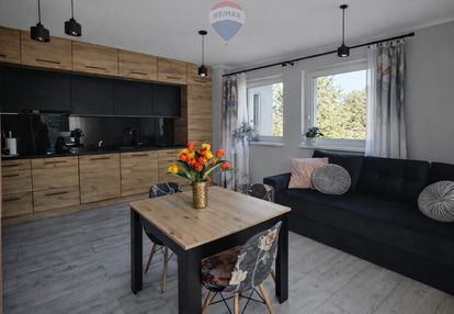 Nowoczesne 2-pokojowe mieszkanie z ogródkiem skoki