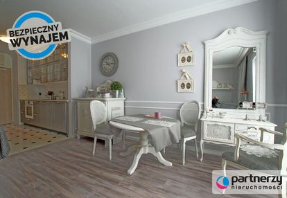 Wynajmę dużą kawalerkę w czterech oceanach