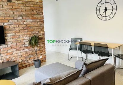 Salon z aneksem i 3 sypialnie, super dojazd