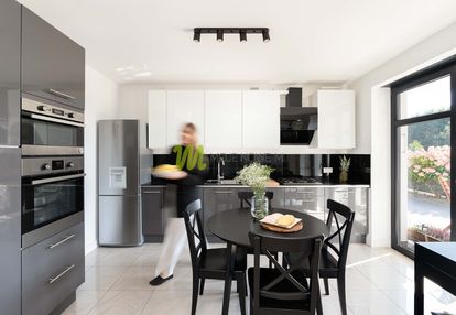 Wyjątkowy dom - dwa tarasy, poddasze użytkowe