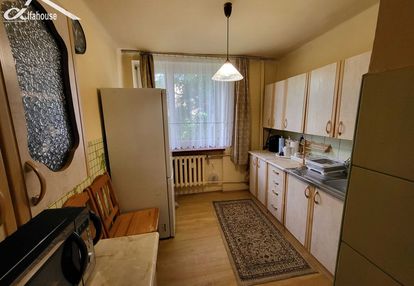 Parter, 2 pokoje w centrum, ul j młodowskiej