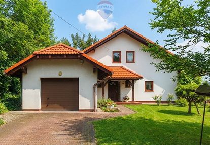 Przestronny dom z kominkiem i sauną bb