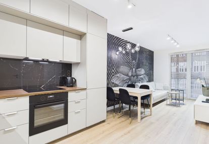 2-pok, garderoba, balkon, śródmieście