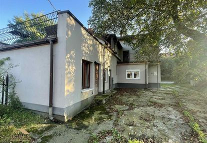 Dom 4-rodzinny z działką 479 m² – cisownica