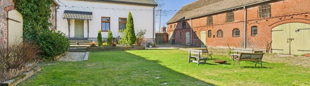Dom i agroturystyka blisko jeziora bytyń