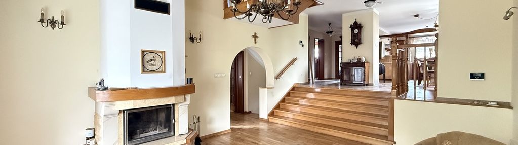 Dom na 9.88ar/lokal usługowy/ul.listopadowa