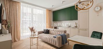 Nowoczesny apartament z balkonem w sercu warszawy