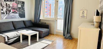 Mieszkanie z balkonem i piwnicą od południa