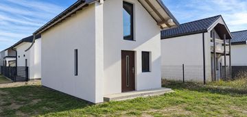 Domek rod + garaż + m. postojowe