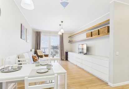 Przestronne 2 pokojowe z h.garażową przymorze