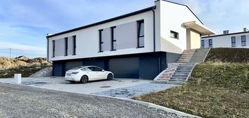 Nowy dom w starym bielsku | garaż dwustanowiskowy
