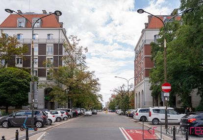 Jasne, dwustronne niedaleko placu zbawiciela!
