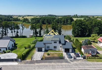 Sprzedam dom z linią  brzegową jeziora.