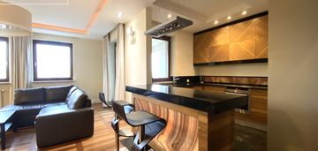 Balkon/parking/siłownia i sauna/blisko metra!