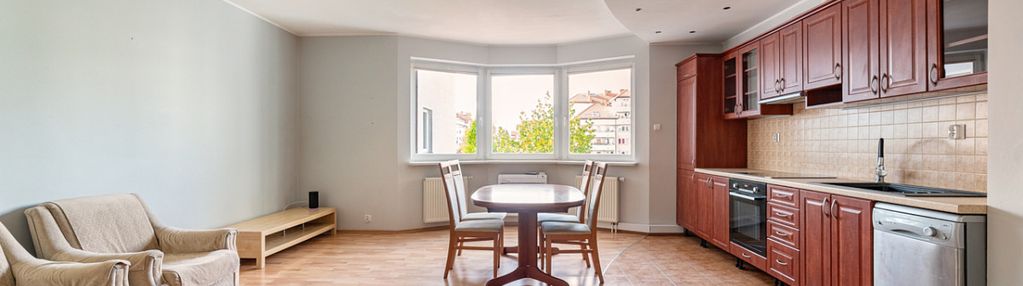 3 pok./do wprowadzenia/klimatyzacja/ursus