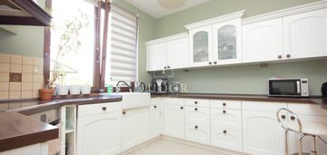 Dom wolnostojący w mierzynie. świetna lokalizacja.