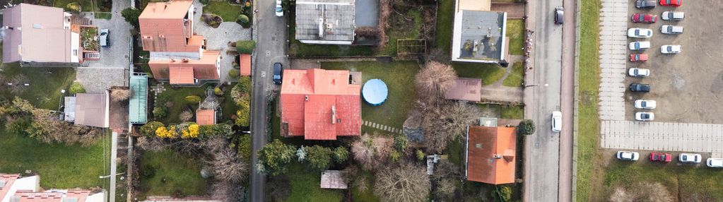 Trzykondygnacyjny dom z potencjałem w nysie.