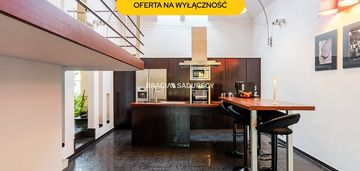 Dom lusina, mogilany