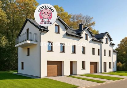 Wygodne domy pod lasem w podgórkach tynieckich.