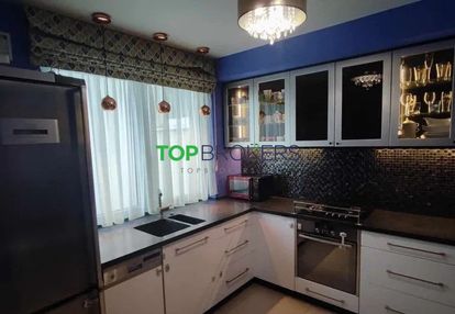 Trzy pokoje z balkonem blisko metra