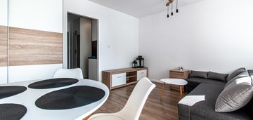 Balkon, 7 piętro, tramwaj | stańczyka | bronowice