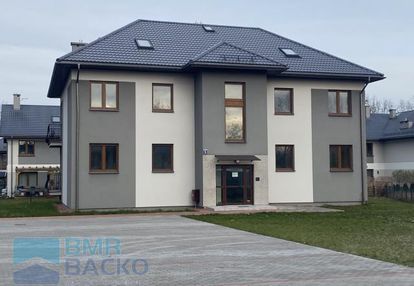 Przestronne mieszkanie z ogródkiem, 2 miejsca postojowe