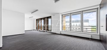 Całe piętro- 2 lokale/taras 185m2/ blisko metro