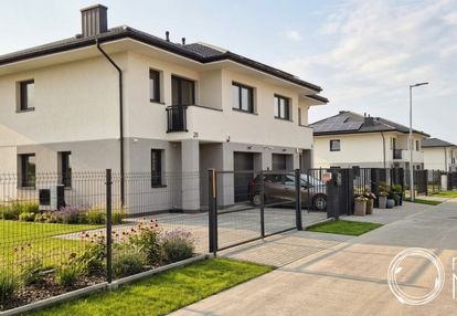 Dom z tarasem | 1 240 000 | 122,29 m2 |