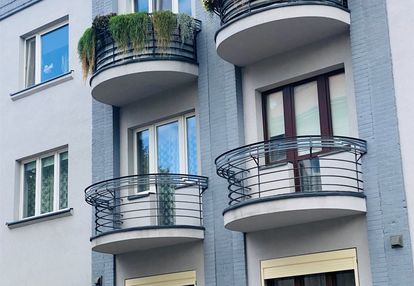 84m w stylowej przedwojennej kamienicy w centrum
