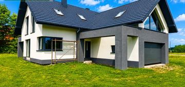 Nowoczesny dom na obrzeżach krosna!