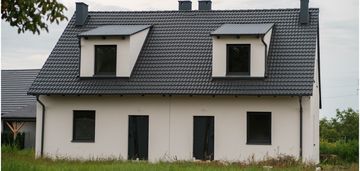 Nowoczesny dom blisko natury – idealny dla twojej rodziny