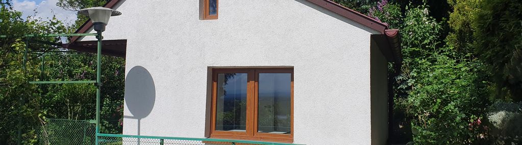 Atrakcyjna działka z uroczym domem dojazdów