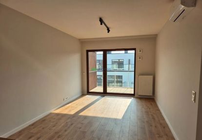 Przestronne, jasne 4 pokoje, duży balkon, garaż